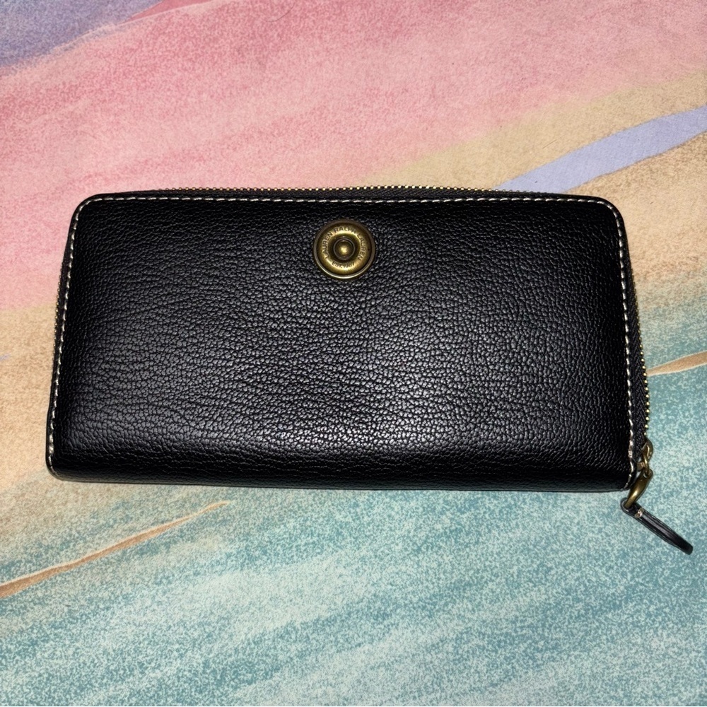 Ralph Lauren Millbrook Wallet Pebbled Leather Black Brass